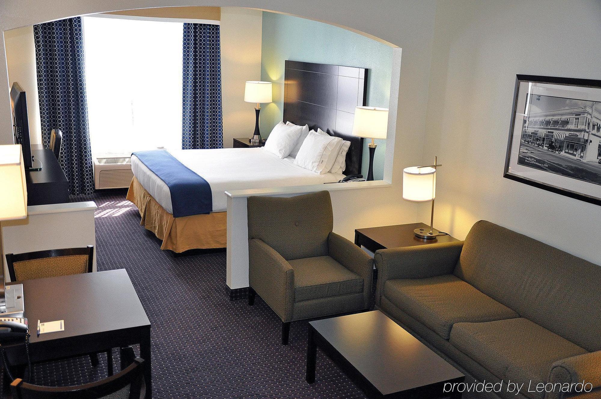 Holiday Inn Express & Suites Plant City, An Ihg Hotel Екстериор снимка
